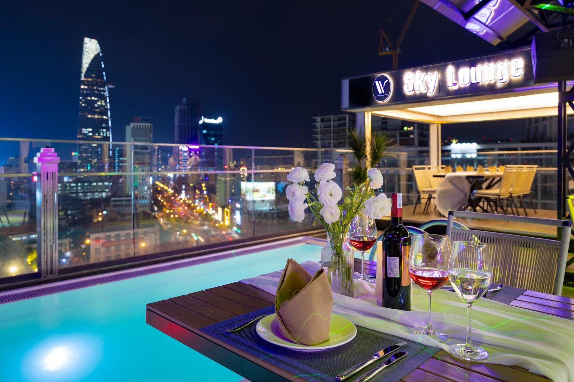 Winsuites Saigon Hotel Хошимин Екстериор снимка