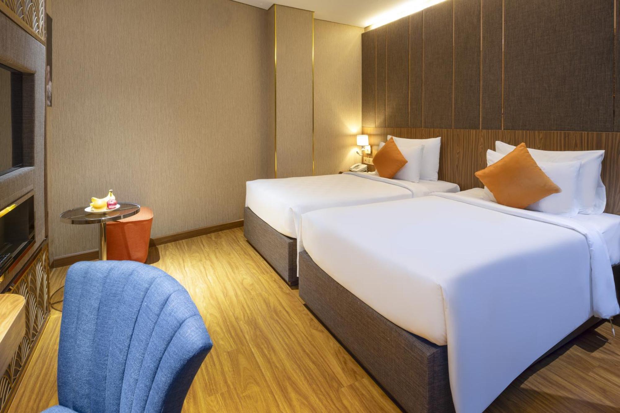 Winsuites Saigon Hotel Хошимин Стая снимка